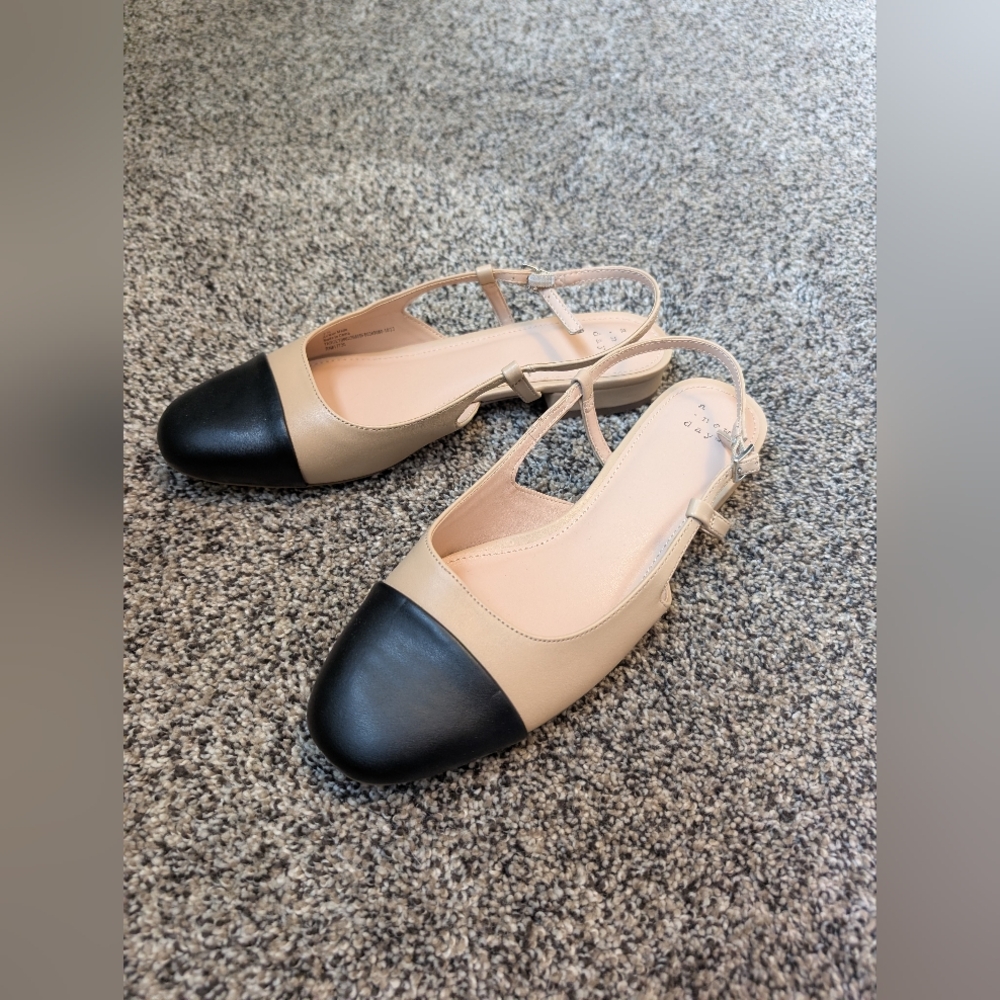 NEW WITHOUT TAGS: A New Day Black And Tan Open Heel Flats